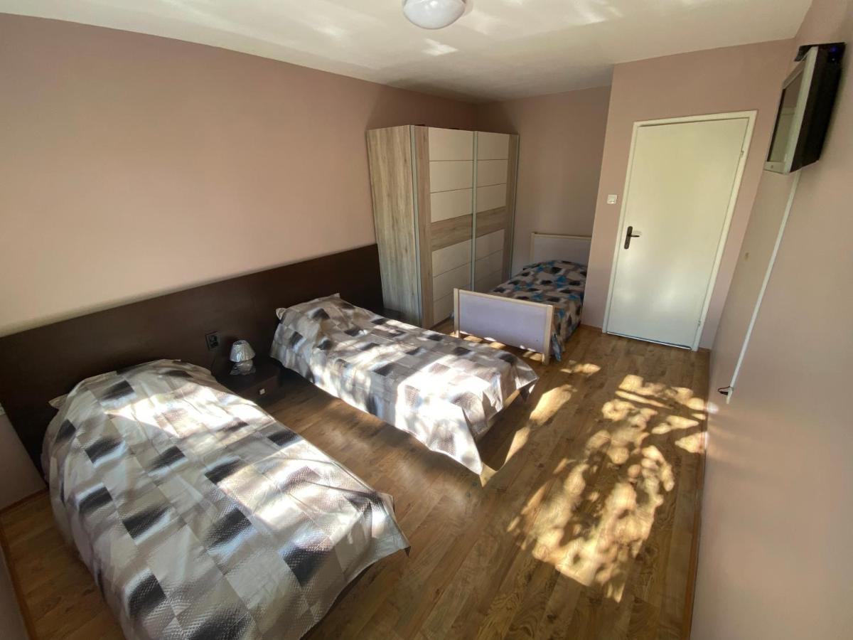 J&Z Rooms Burgas Stad Buitenkant foto
